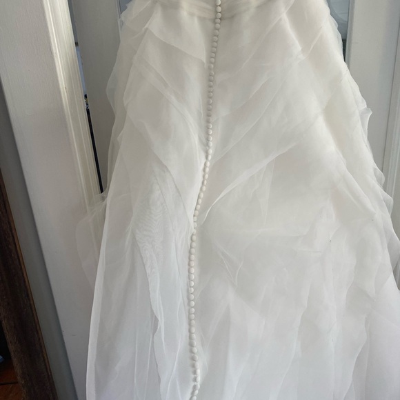 Vera Wang Dress - Picture 7 of 7